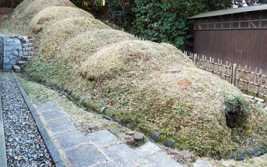 San-Karatsu = KaratsuYaki = Karatsu potterym